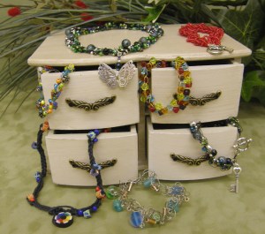 treasure-trove-of-loomed-jewels