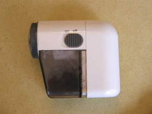 Defuzz Shaver by Dritz