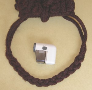 Defuzz shaver encircled